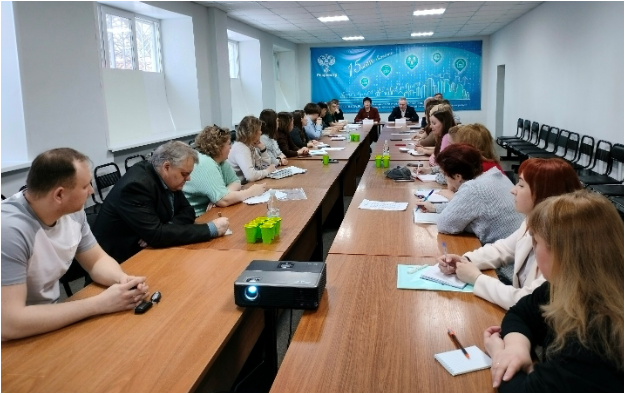 В Управлении Росреестра по Вологодской области состоялась рабочая встреча с кадастровыми инженерами.